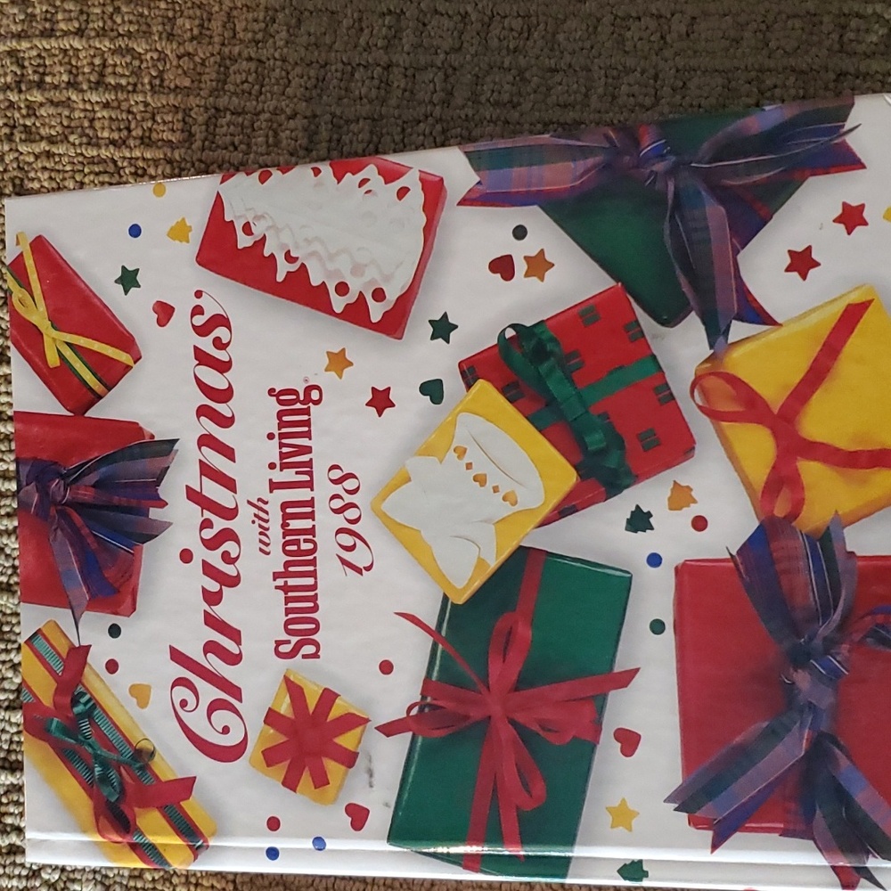 1988 Christmas with Southern Living Book Great Photos